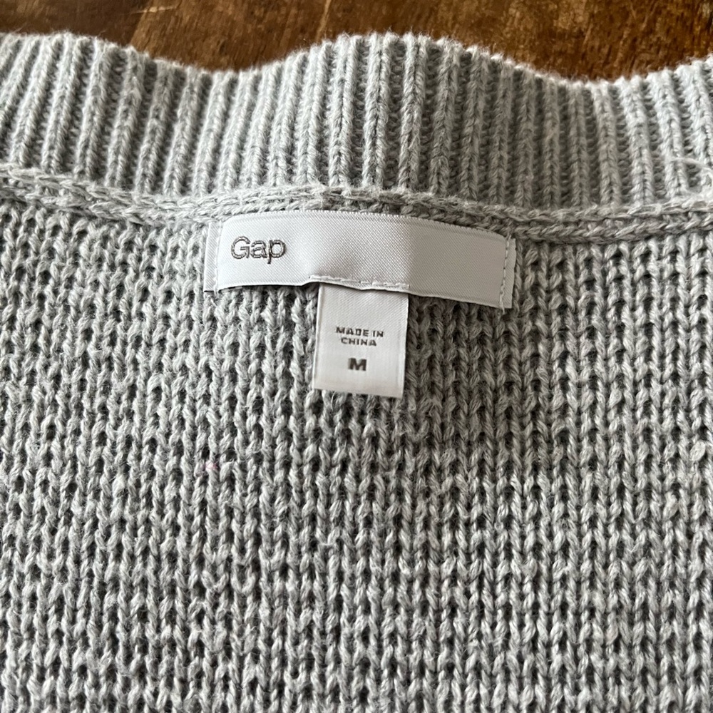 Gap Sweater - Size M - Picture 3 of 5